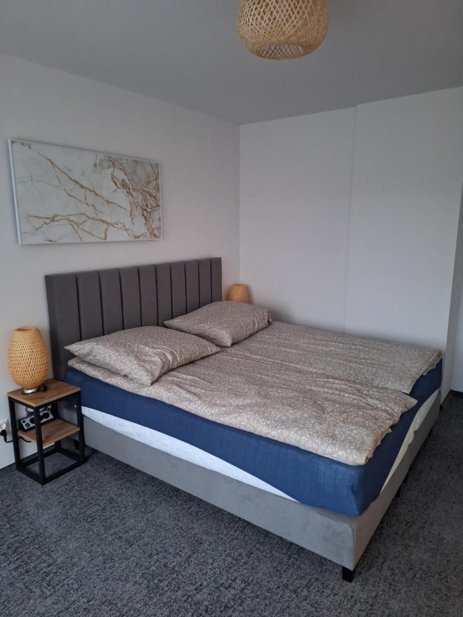 Apartament Wiadukt โบเลสวาเวียส ภายนอก รูปภาพ